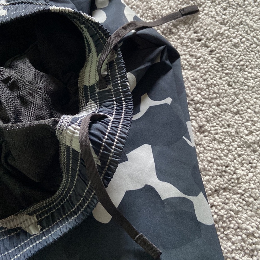 Mens champion AOP sport shorts - Picture 9 of 16